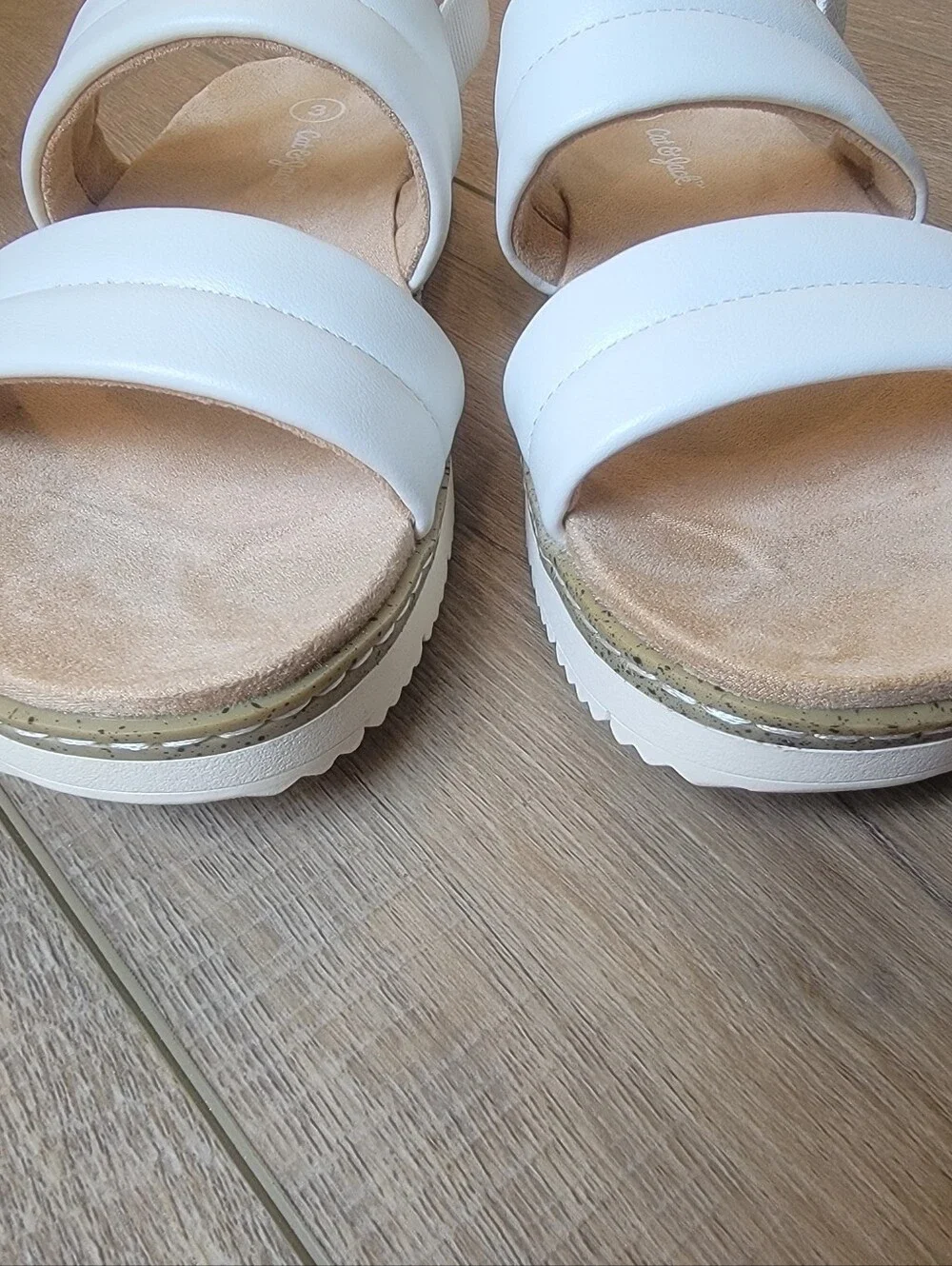 Cat & Jack Kids Kailan White Faux Leather Platform Sandals Size 3 Minimalist - Picture 5 of 12